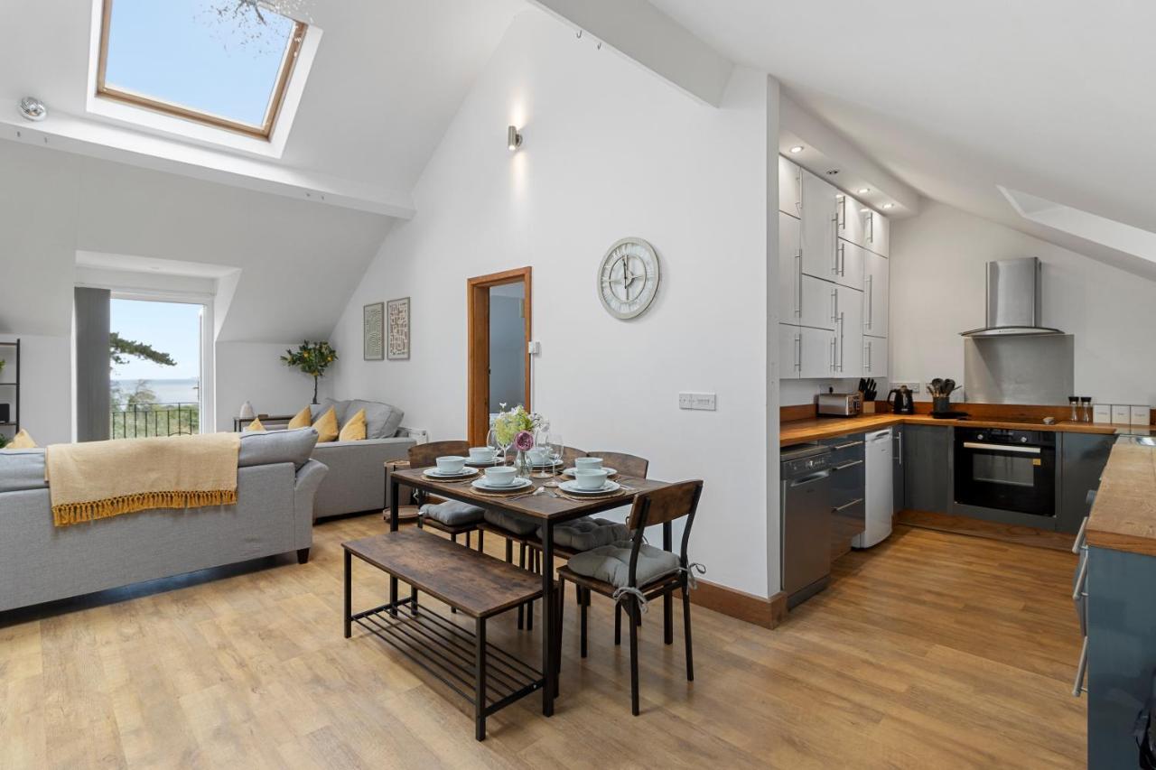 Stunning Sea View Whole Home In Torbay Close To Beach Torquay Zewnętrze zdjęcie